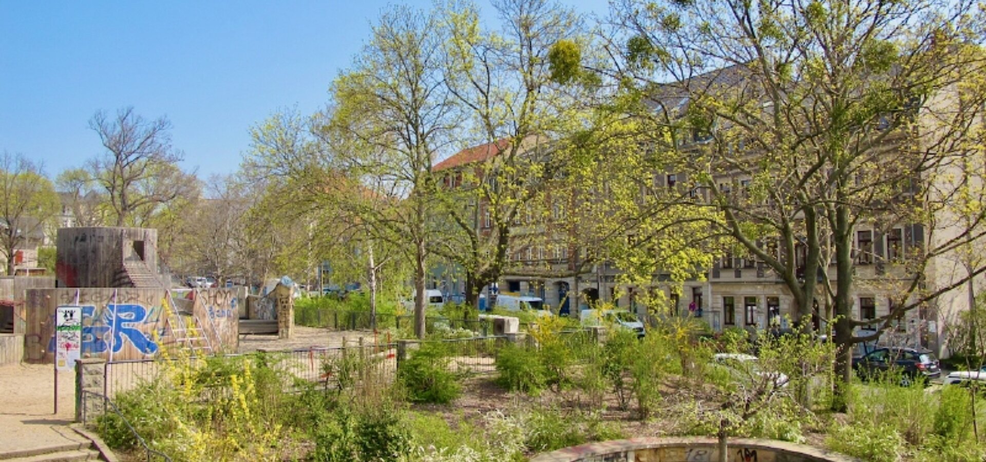 4 Spielplatz