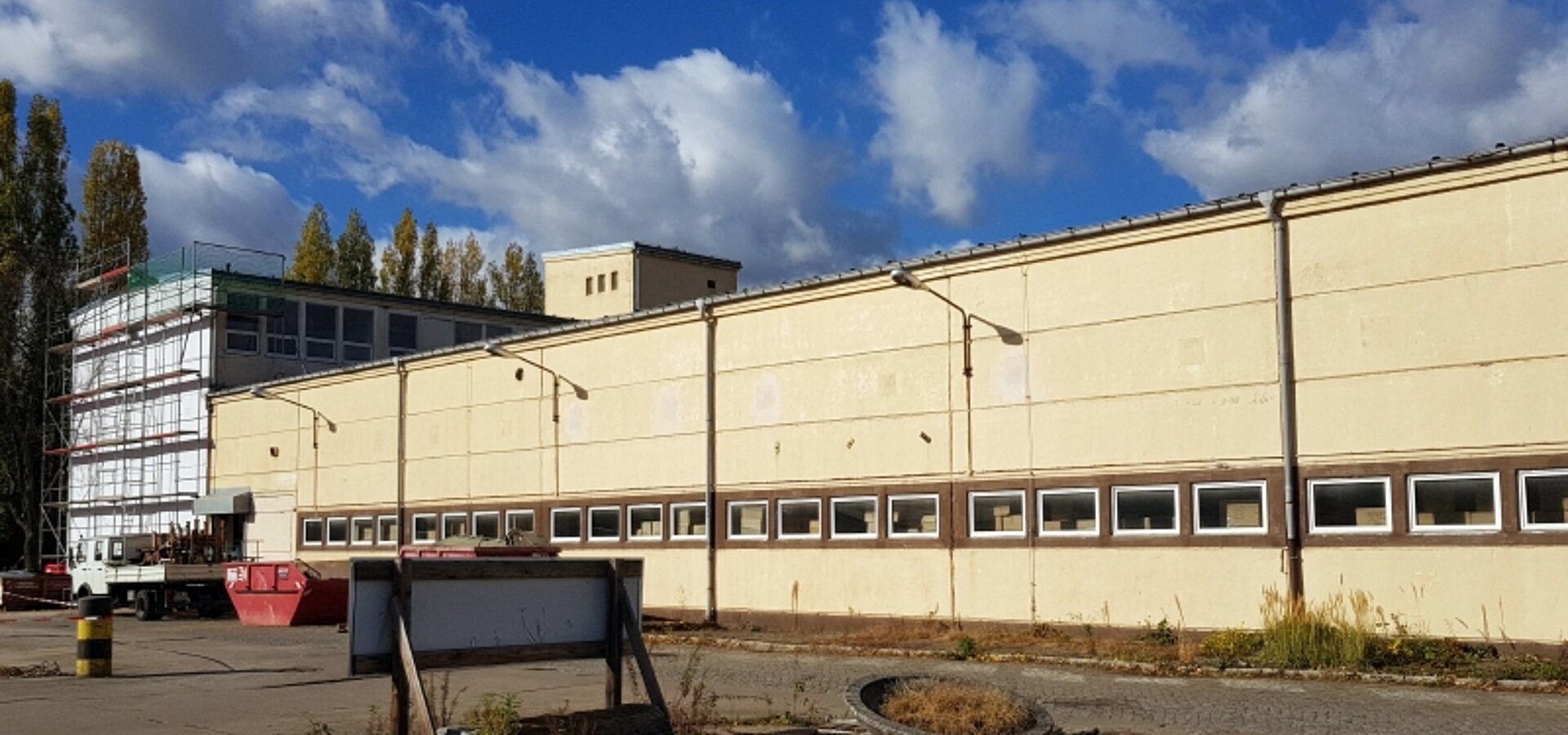 Seitenansicht Halle 4b