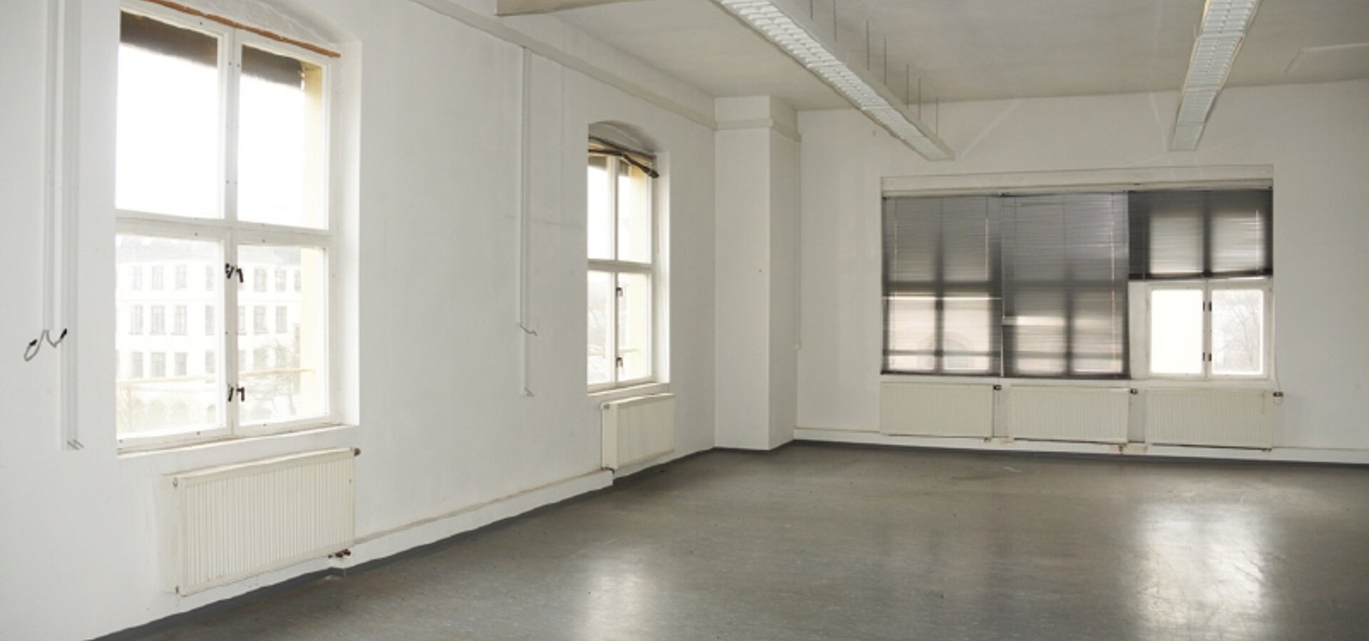 Innenansicht Büro (vor Sanierung)