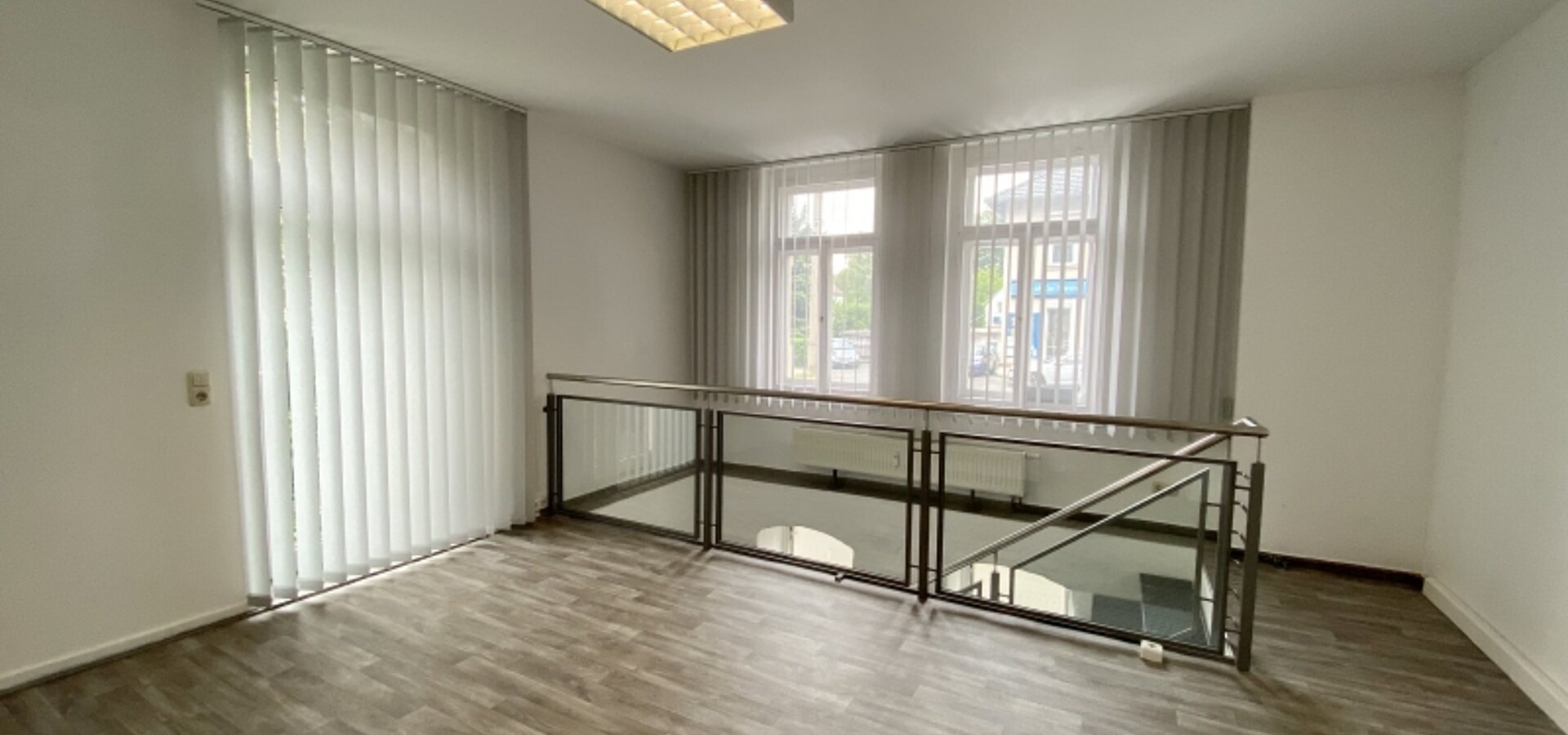 Treppe zum Untergeschoss
