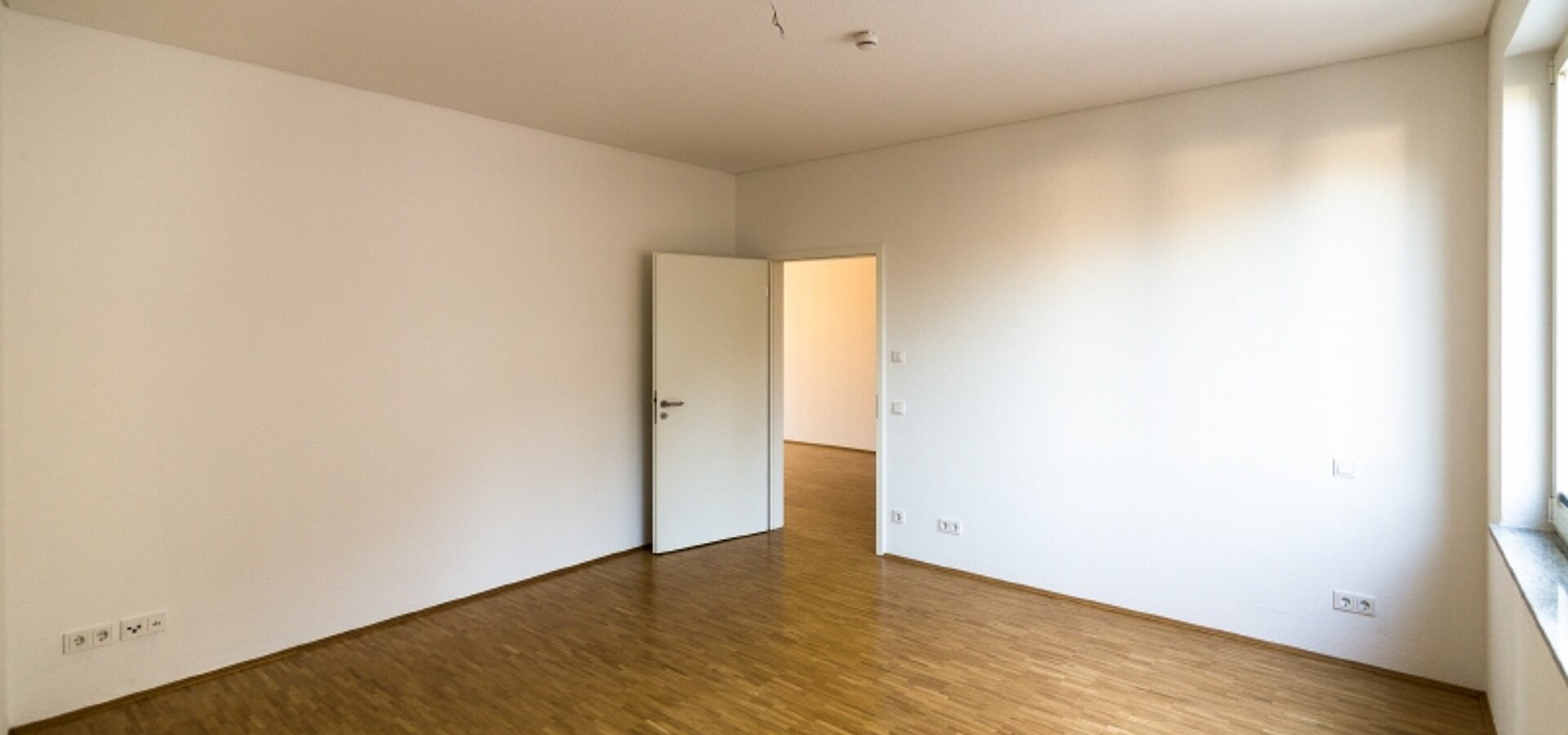 11 mit viel Platz für Schränke