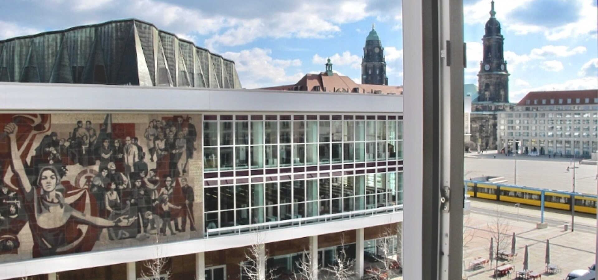 Blick vom Wohnzimmer