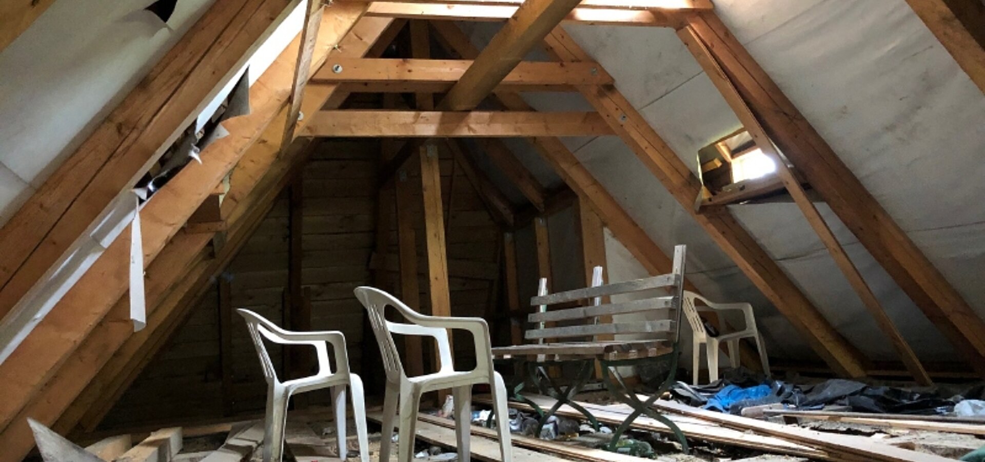 Dachstuhl bergseits