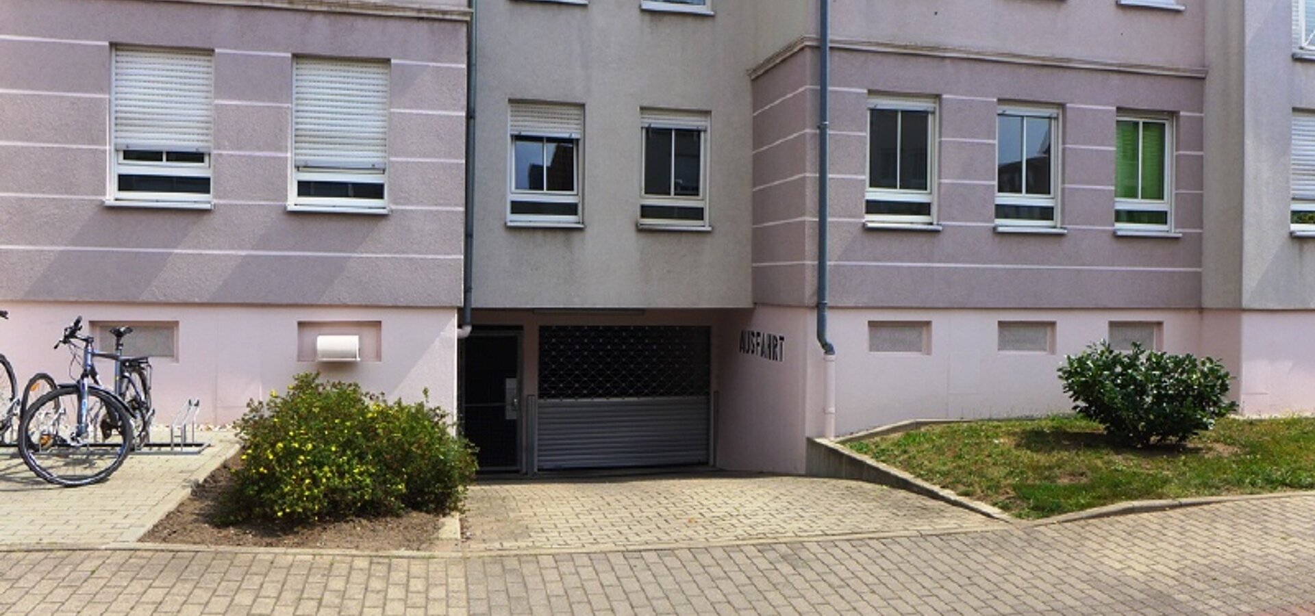 Einfahrt Tiefgarage