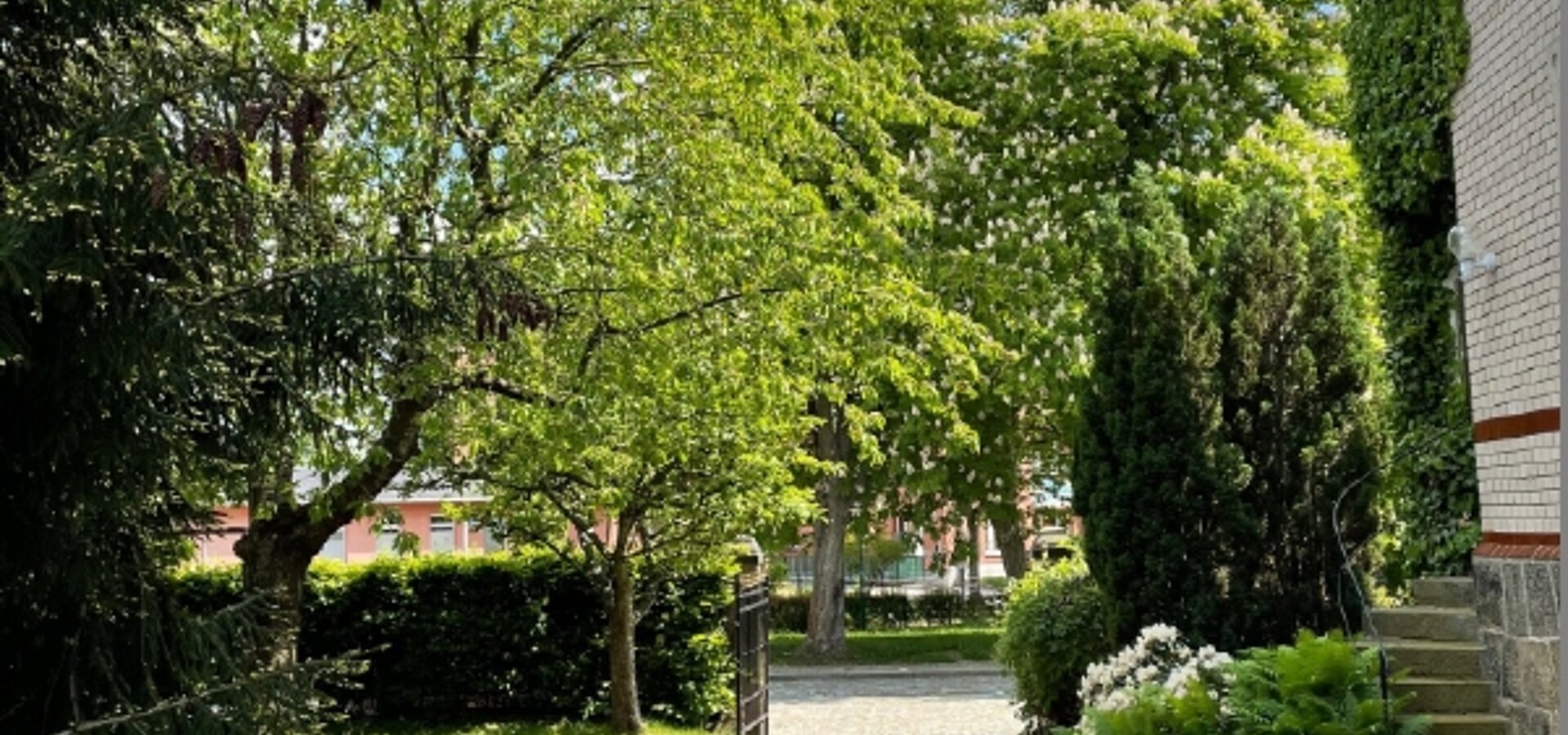 Ausfahrt Ost