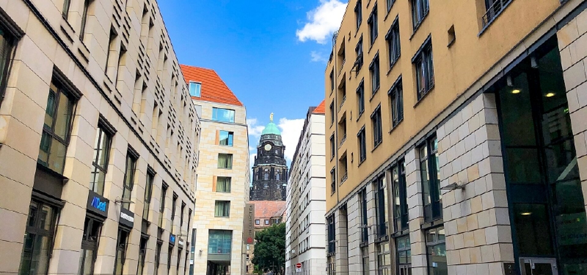 Zugang zum Bürohaus
