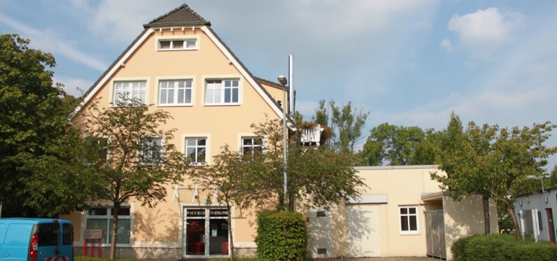 Außenansicht Wohn- und Geschäftshaus