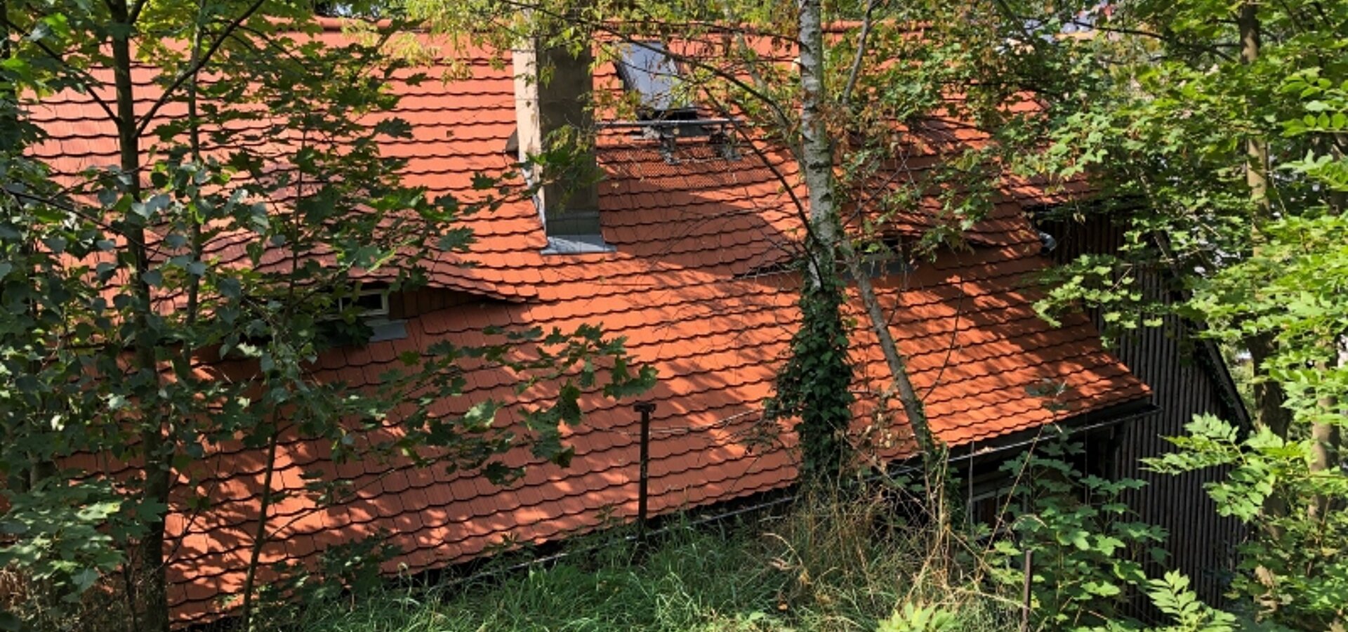 Ostseite bergseits