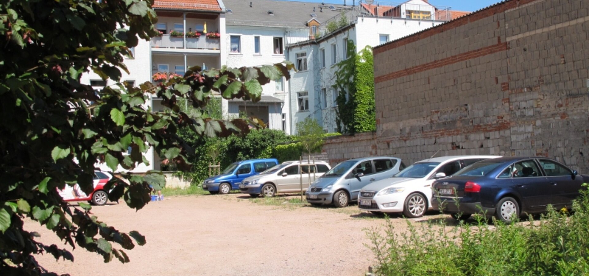 5 PKW-Stellplätze