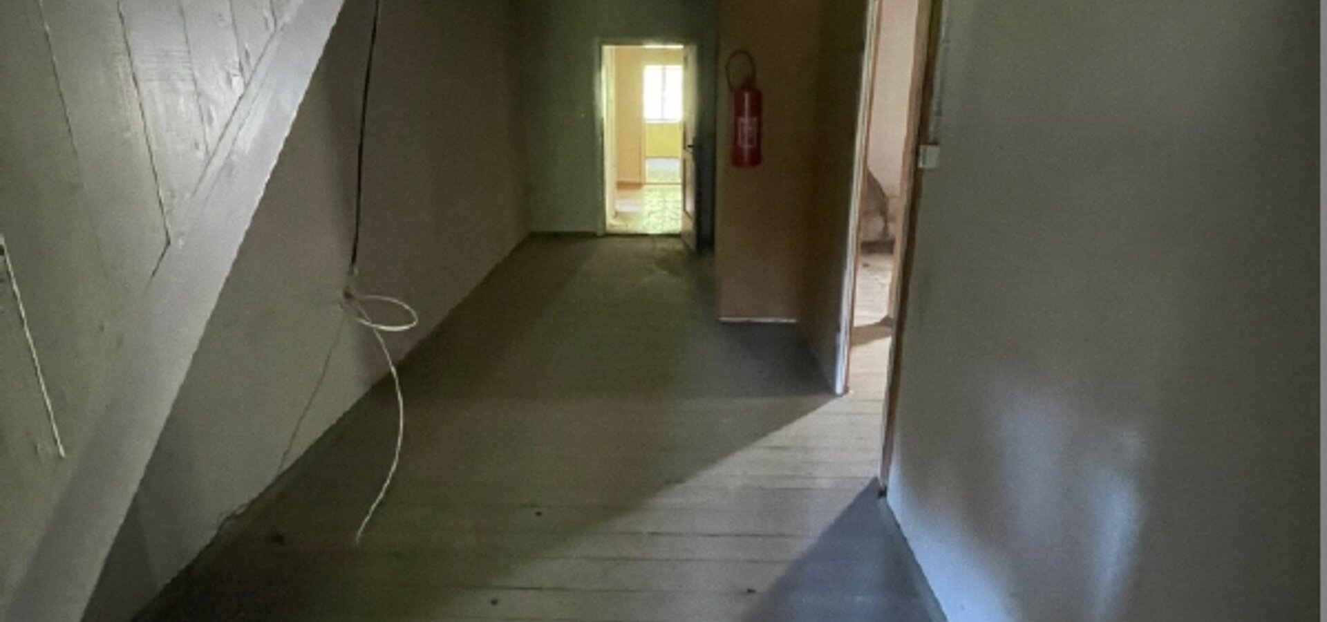Flur DG rechts