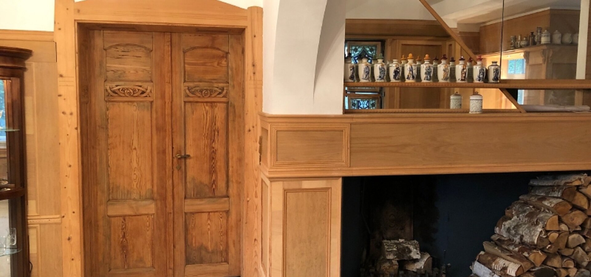 Kamin im Salon (1)