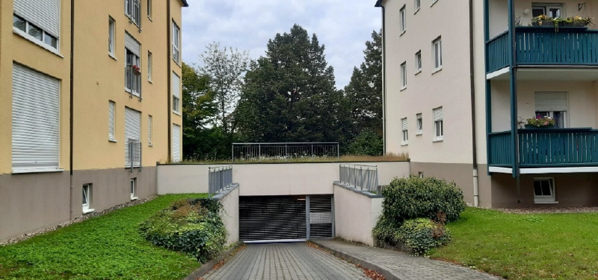 Ein,-Ausfahrt Tiefgarage