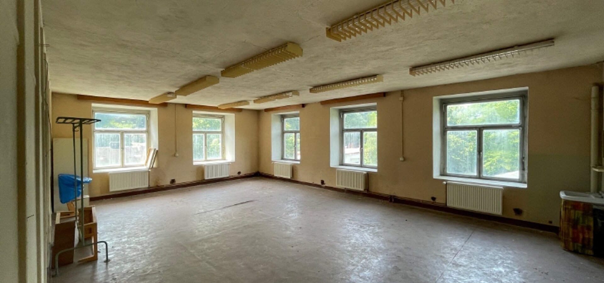 im DG - Büro oder Betriebswohnung (3)