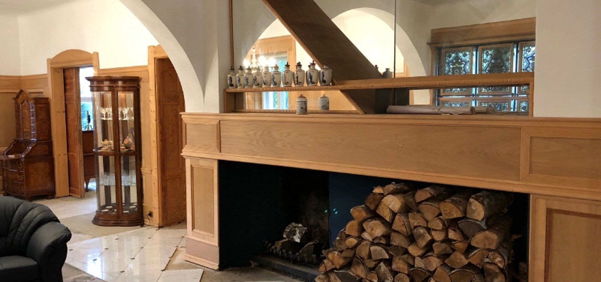Kamin im Salon (3)