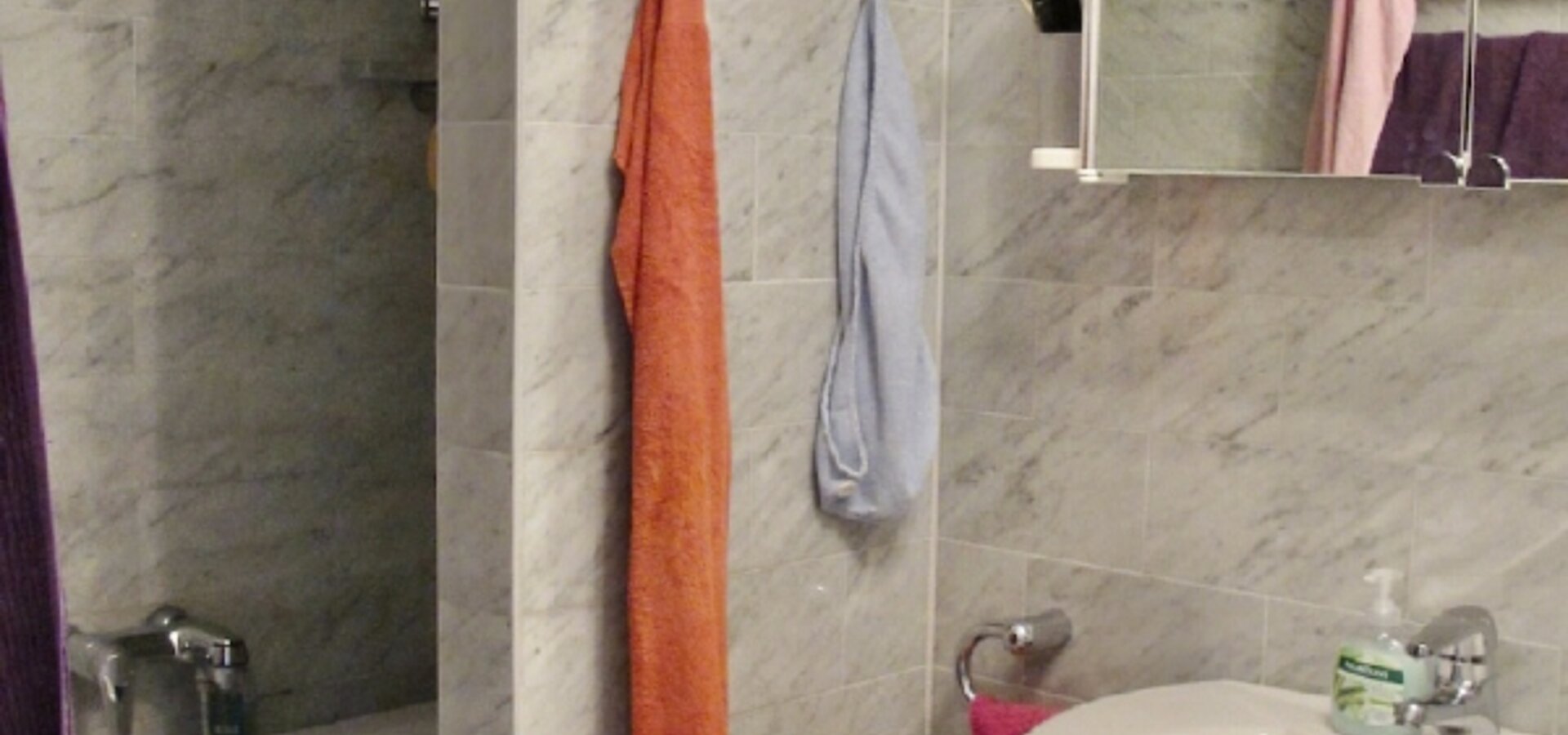 Bad mit Wanne